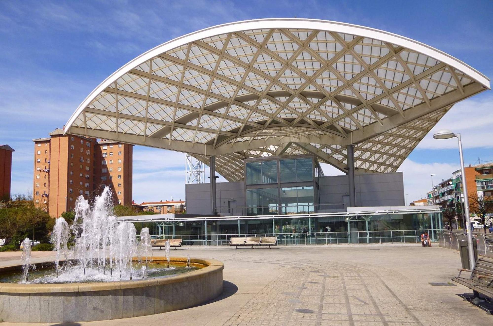 Piso A Una Parada De Atocha, Amplio Y Luminoso Madrid Exterior foto